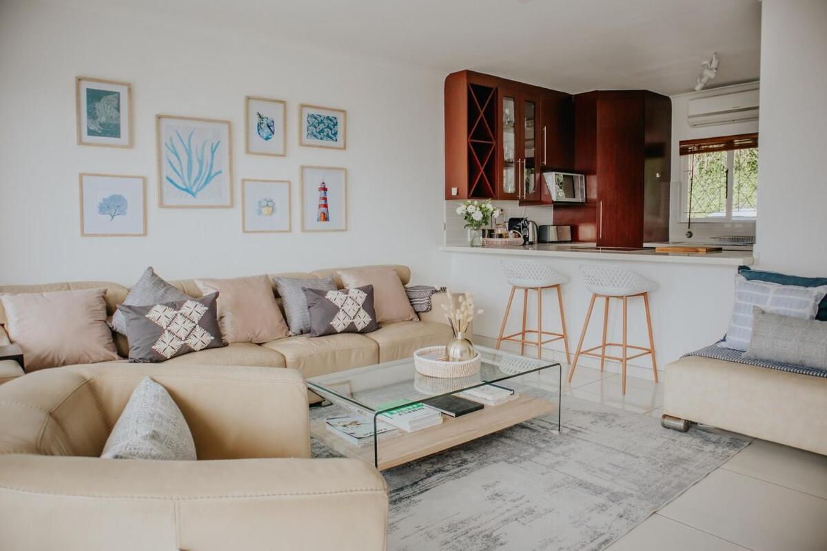 Vista - Stunning Seaview - Walk To - 3 Bedroom * Ballito